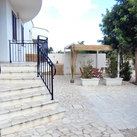 Residenza Arcangela Con Piscine Nel Salento דירה *
